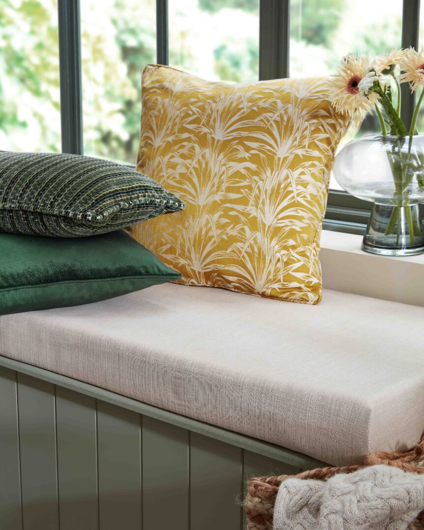 iLiv 2022 Enchanted Garden Pampas Fabric iLiv 2022 Enchanted Garden Pampas Fabric